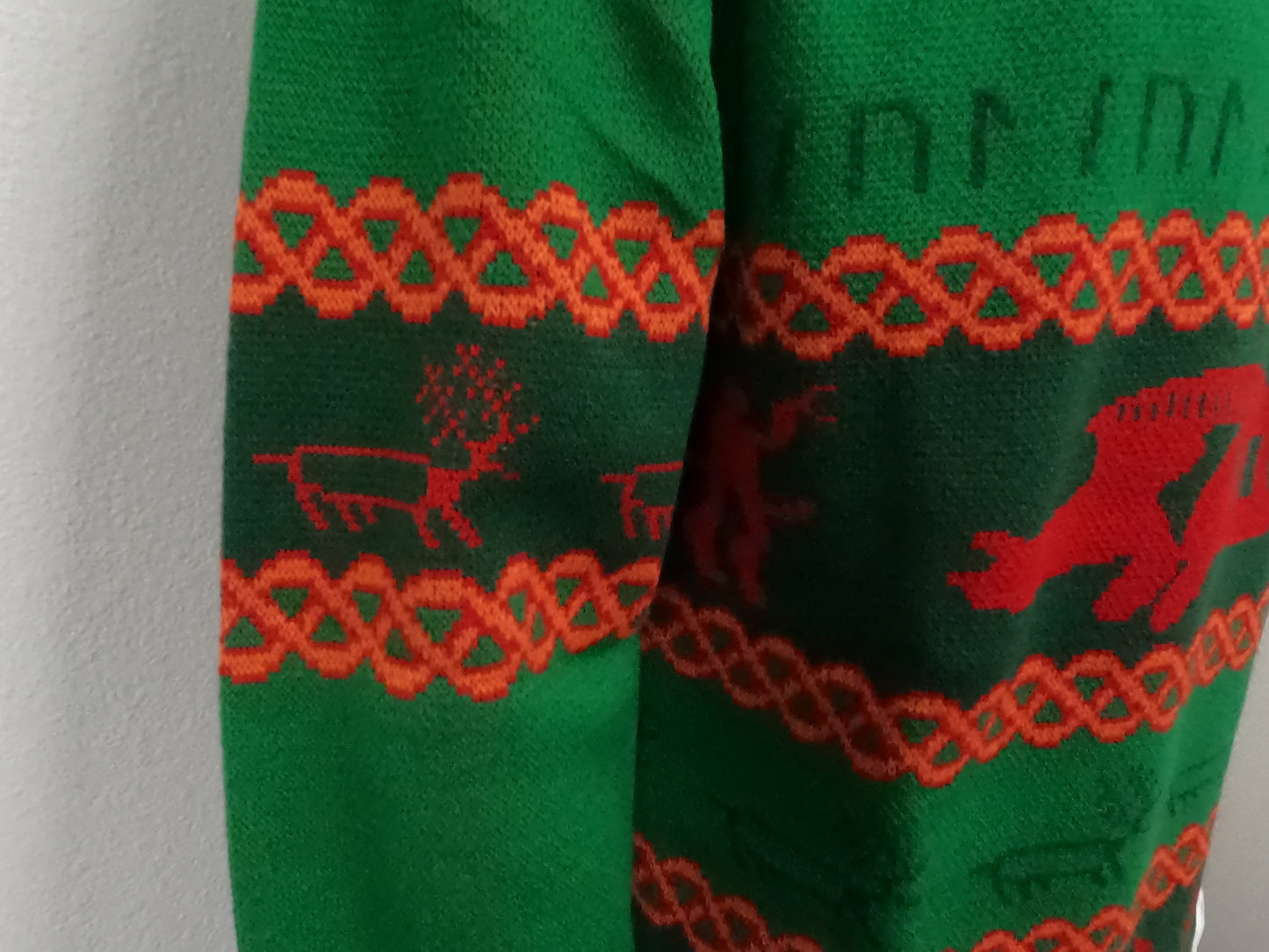 viking-christmas-jul-yule--boar-sweater-ugly-knitted-wool-norse-pagan