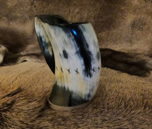 Load image into Gallery viewer, Drinking-horn-mug-viking-Egil-replica-runes-largelicht
