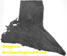 Load image into Gallery viewer, Skjoldehamn-hood-viking-age-clothing-wool-museum-archeology-replica
