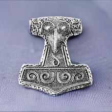 Load image into Gallery viewer, Thors-hammer-pendant-necklace-silver-big-large-museum-replica-made-sweden
