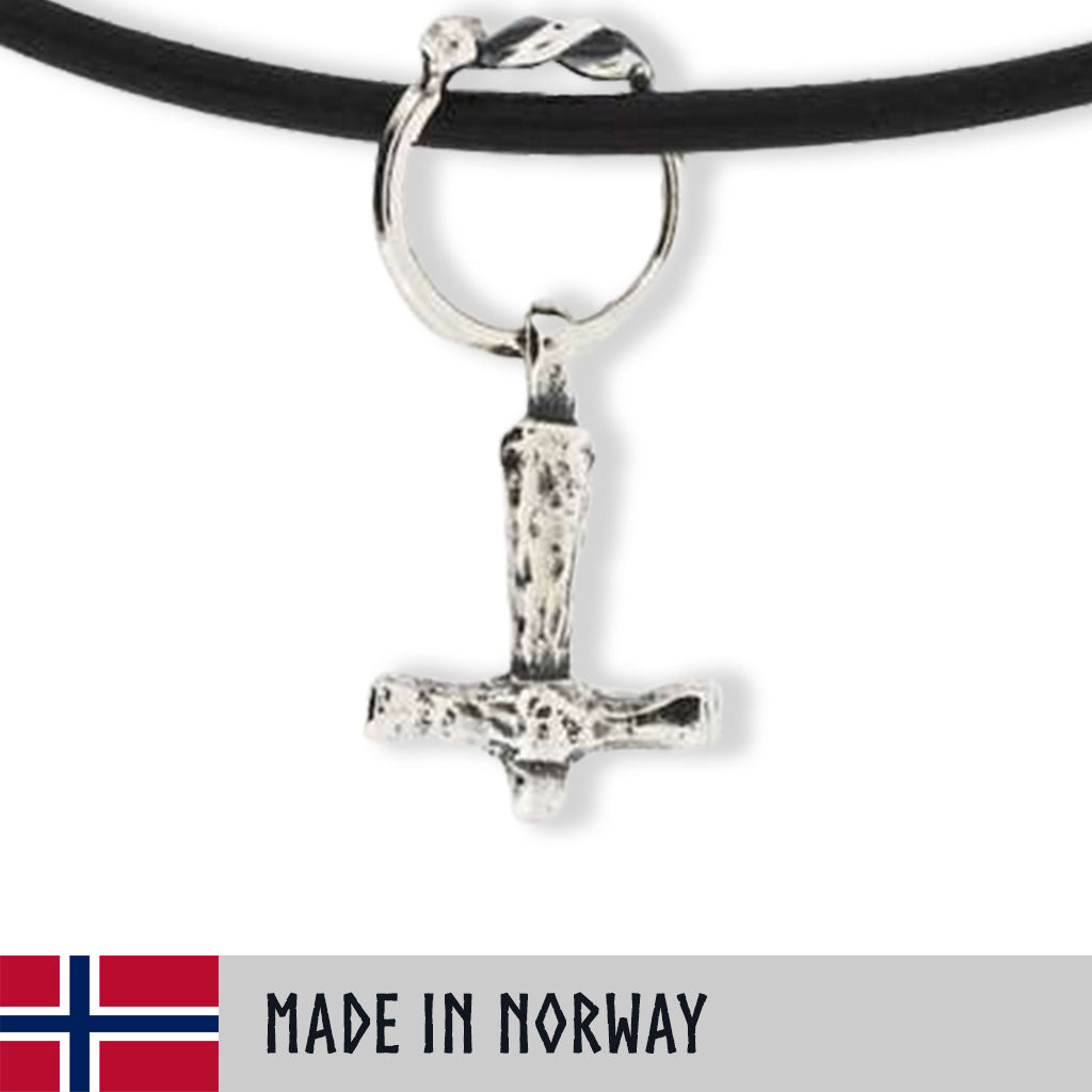 laby-thor-hammer-necklace-museum-replica-made-norway-viking-age_87dd8fd7-53df-4e01-90cd-be907ad01154