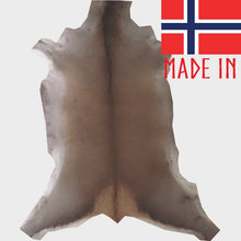 Load image into Gallery viewer, Norwegian Deer Hide(Bull)
